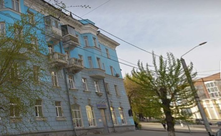 Строителей, 21