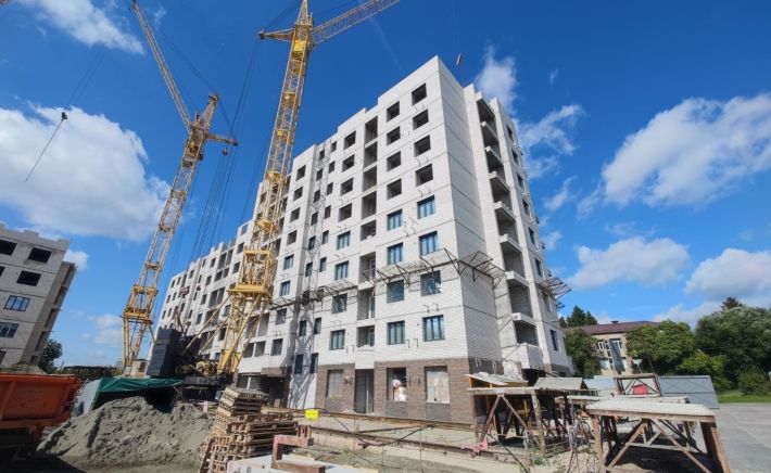 Новостройка. Ул. Чеглецова, 25а