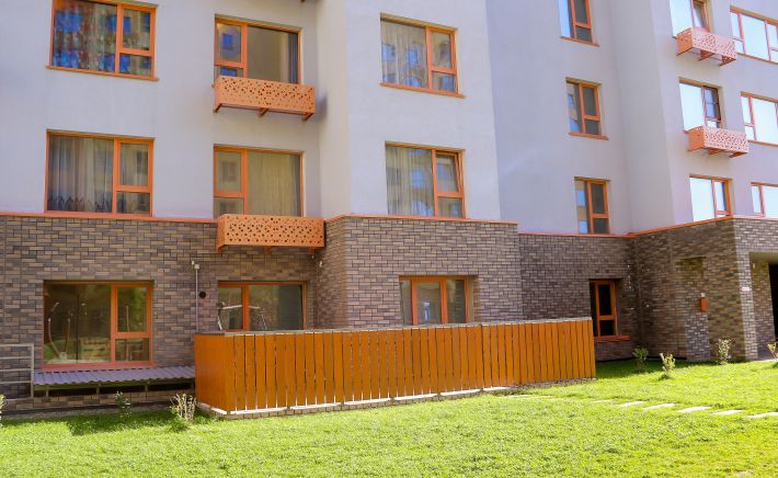 Квартира с лужайкой. 