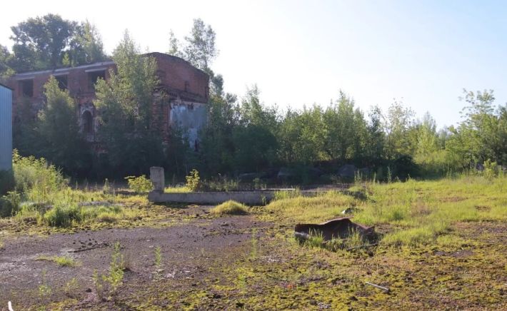 Территория бывшего лакокрасочного завода в Бийске