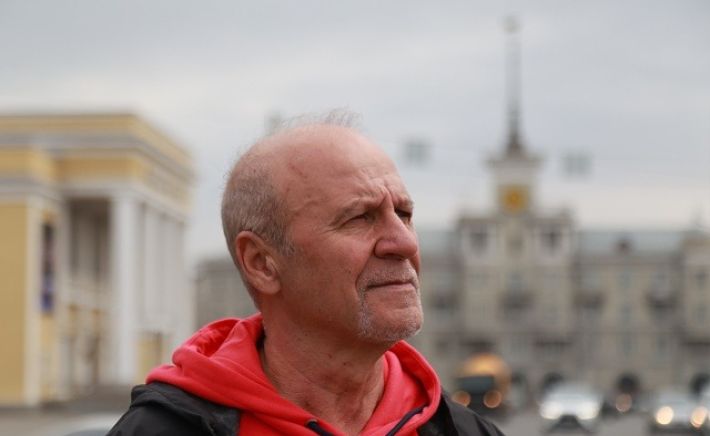 Александр Деринг