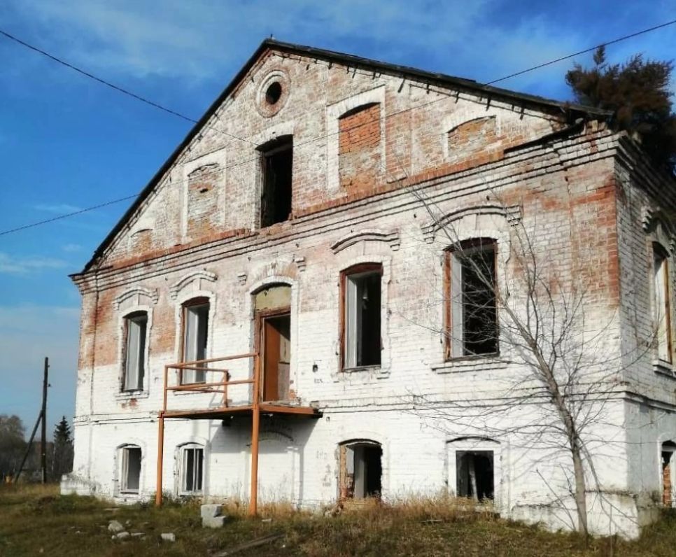 Винокуренный завод купца Поскотинова в Баюновских Ключах. 2022 год
