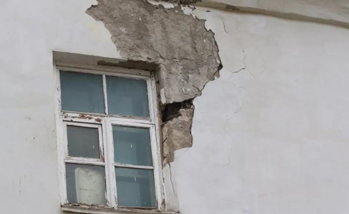 Аварийный дом