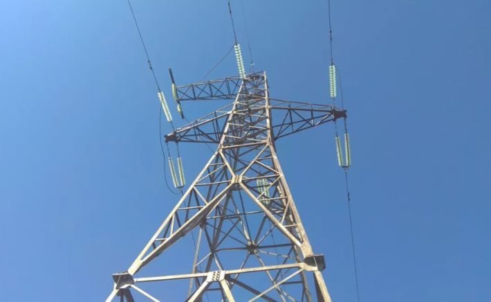 Электричество. Линия электропередач.
