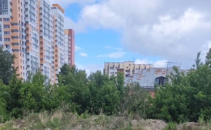 ул. Папанинцев, 182