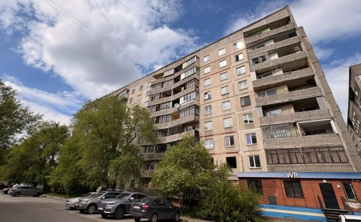 Девятиэтажка на улице Машиностроителей, 17