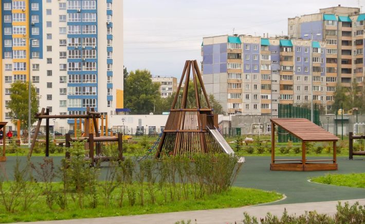 Молодой парк на ул. Шумакова, 9