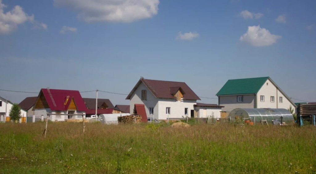 Застройщика проблемного коттеджного поселка обанкротили в Барнауле