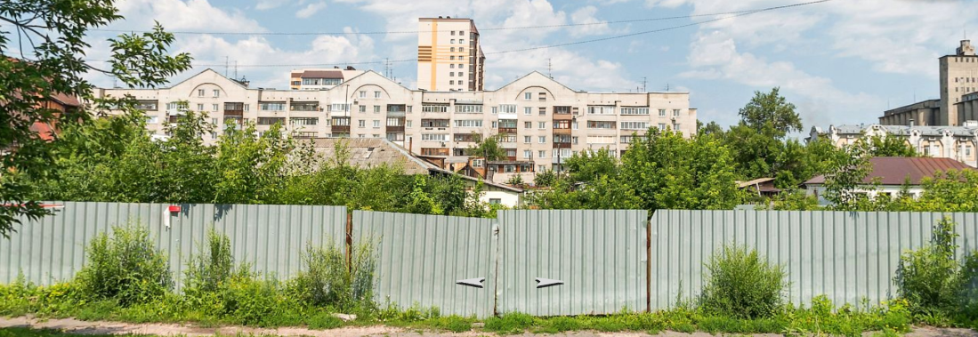 Земли под многоквартирные высотки массово продают в центре Барнаула