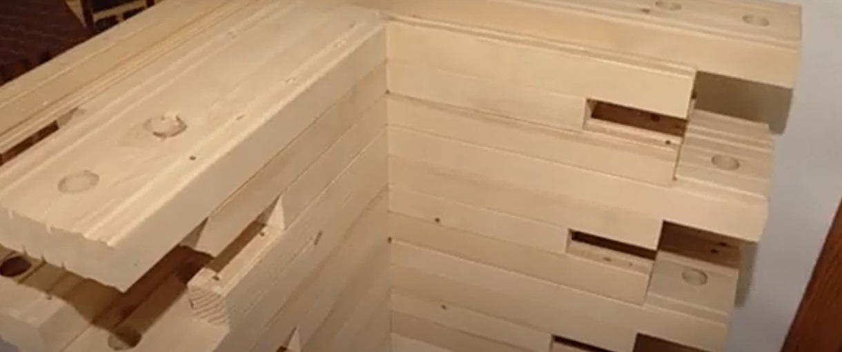 Житель Алтая запатентовал новую технологию деревянного домостроения