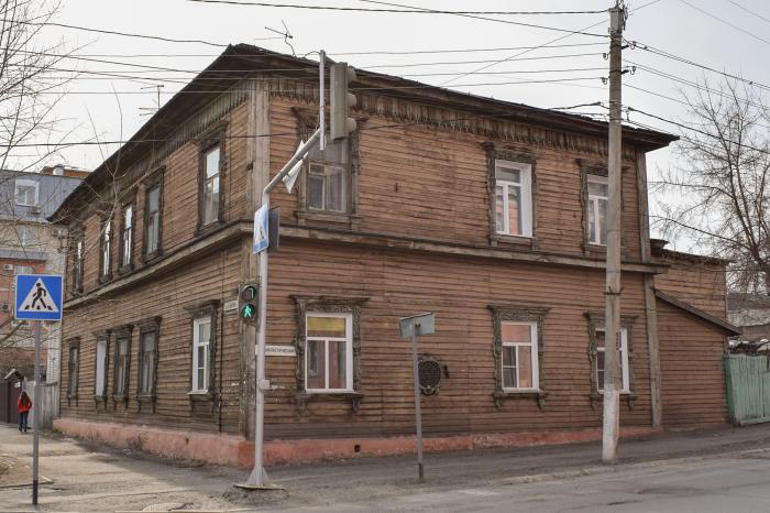107-летние квартиры расселяют в Барнауле