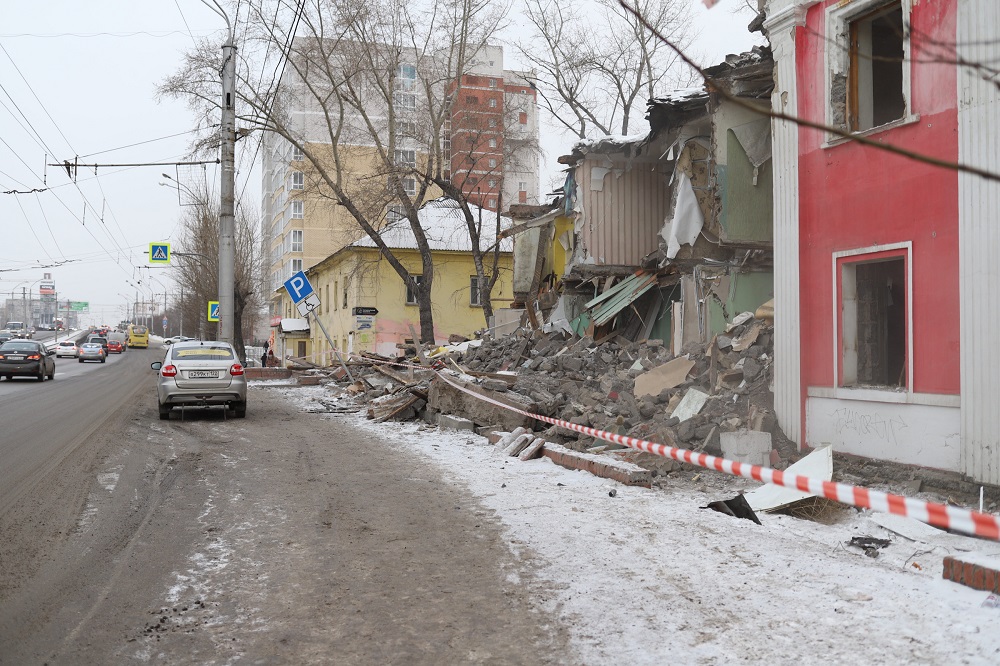Проспект Ленина в Барнауле продолжат расчищать от аварийных домов