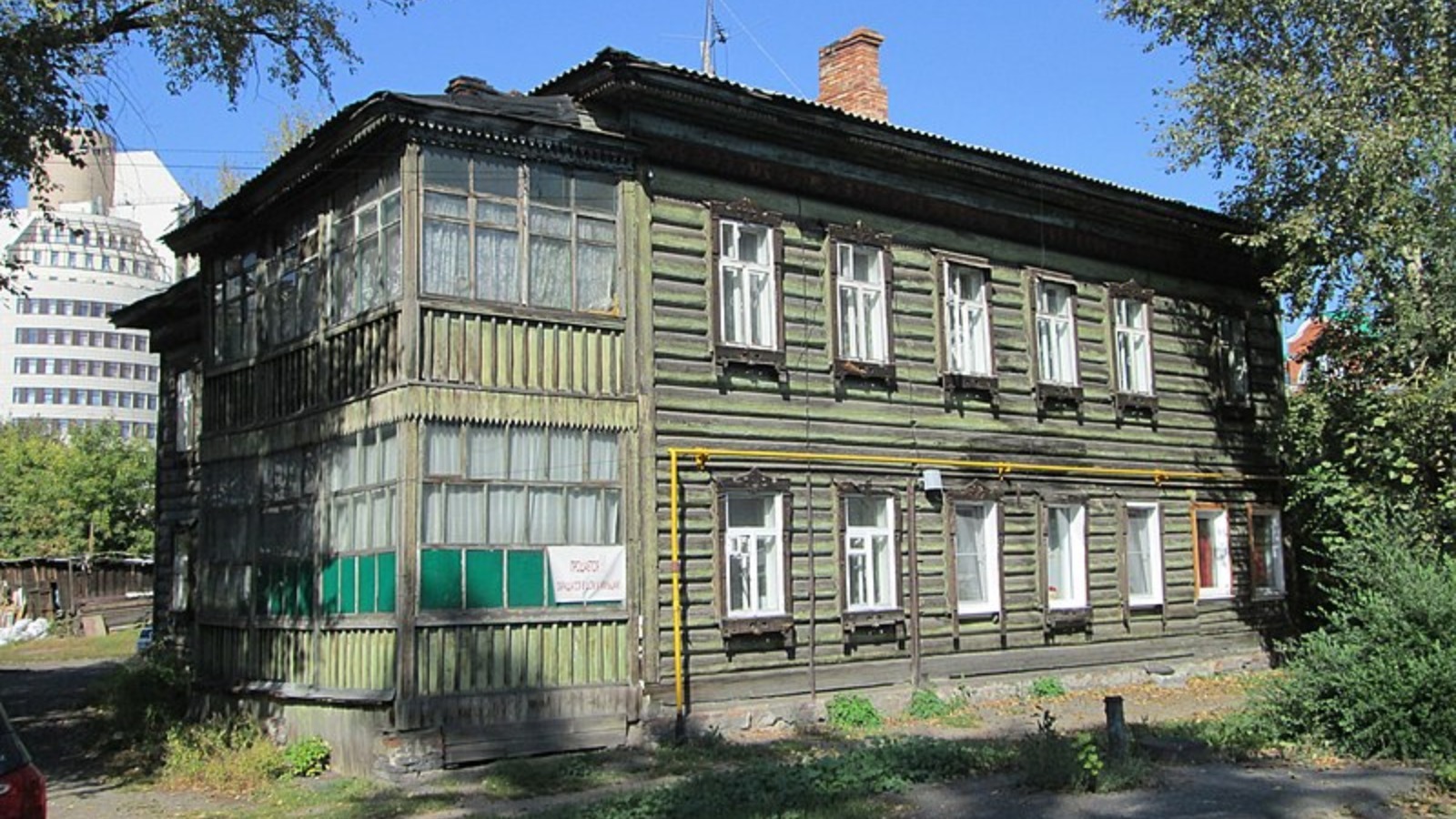 В Барнауле расселяют жильцов и освобождают дом-памятник
