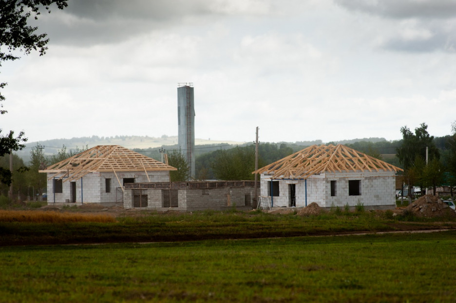 Новый микрорайон из коттеджей строят в алтайском селе