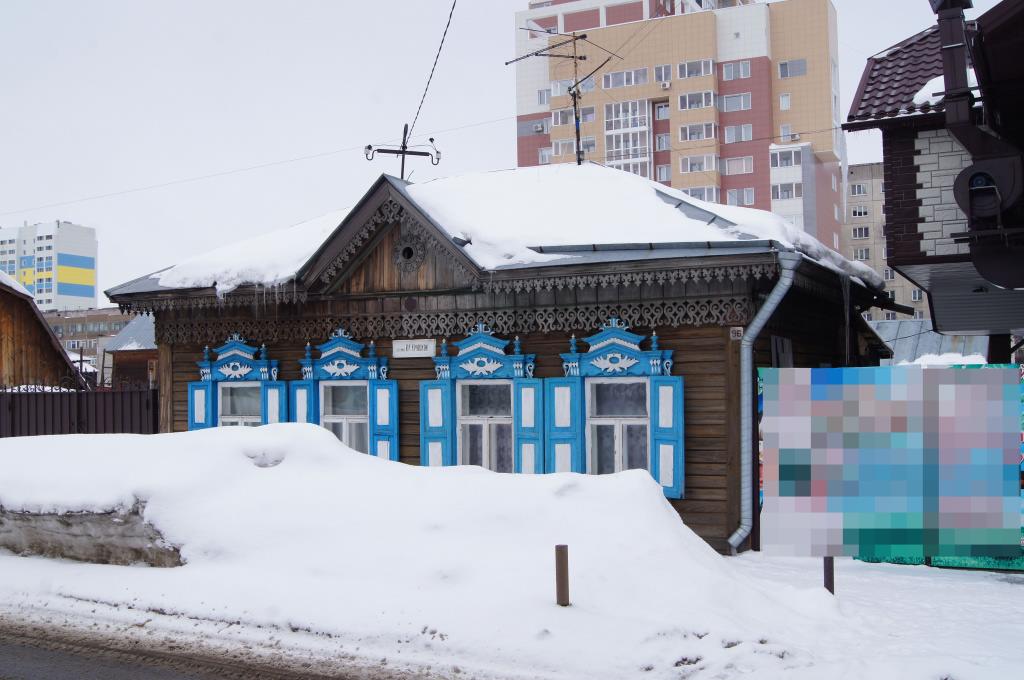 Застройщик в Барнауле решил перенести памятник, освободив место под высотку