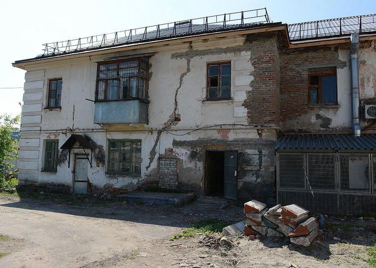 Более 8 тыс. кв. м аварийного жилья расселят в Алтайском крае в ближайшие 2 года