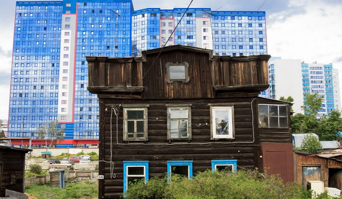 Аварийный дом в Барнауле будут расселять после вмешательства прокуратуры