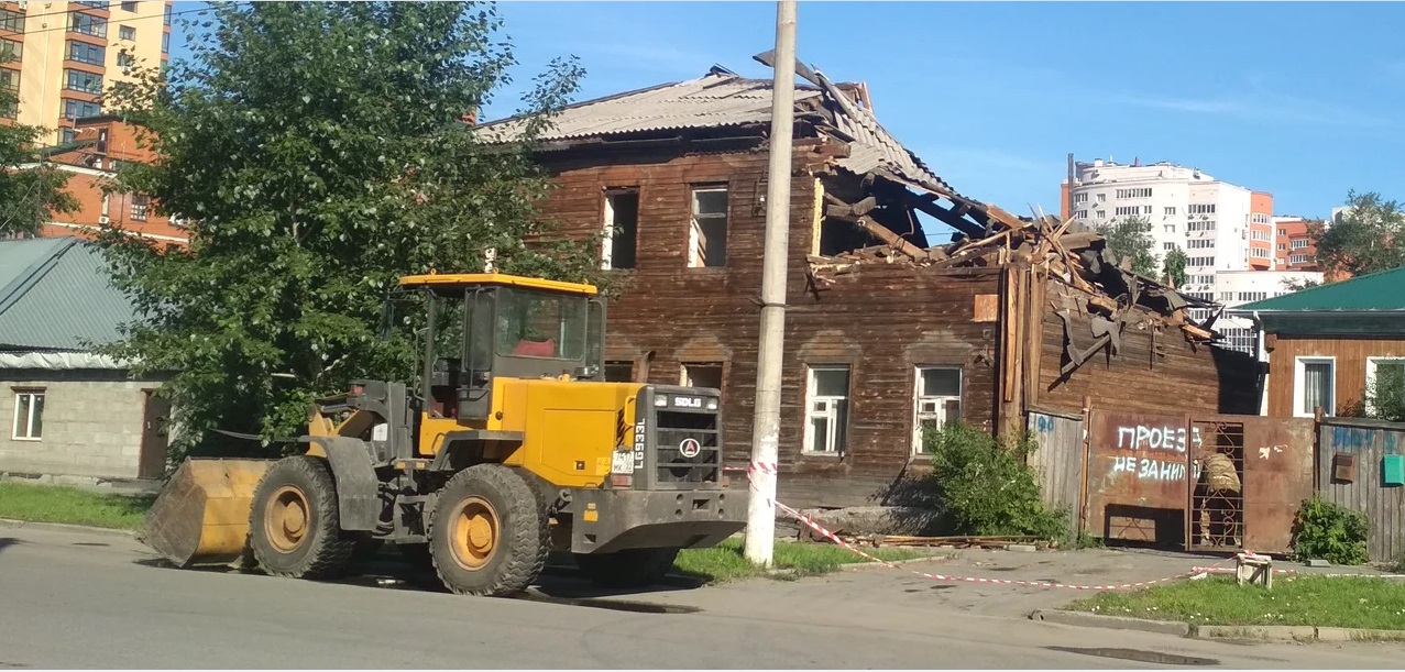 110-летний жилой дом сносят в Барнауле