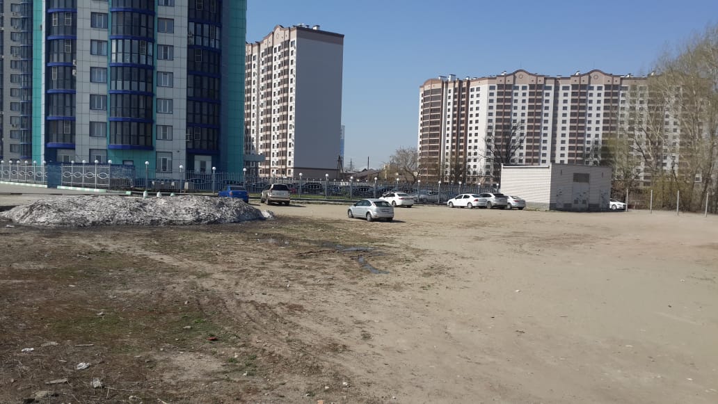 Жильцы "небоскребов" в Барнауле отбиваются от стройки четвертой башни