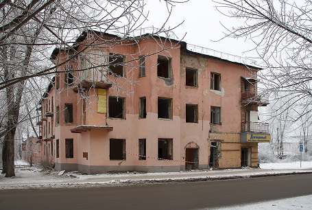 40 аварийных домов снесут в Барнауле в этом году