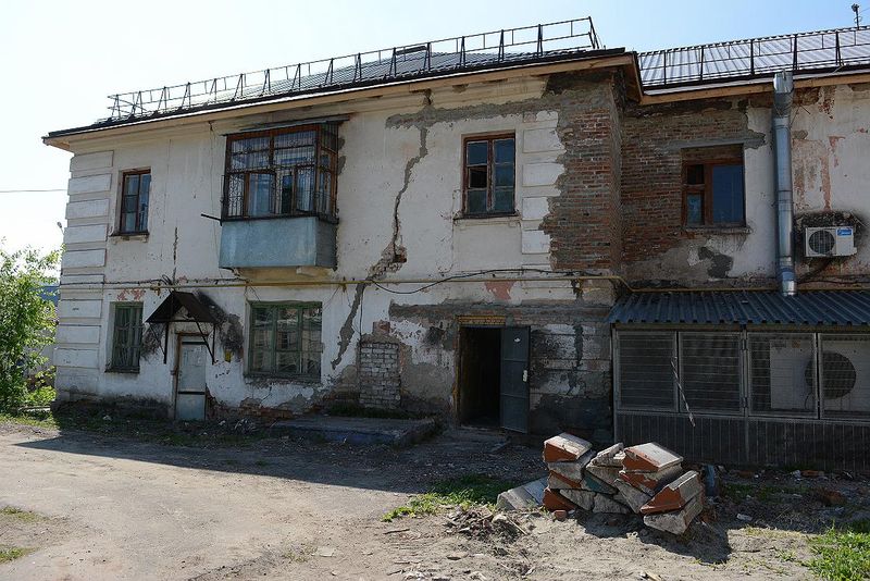 Ни одна семья в Барнауле не получила новое жилье взамен аварийного в 2020-м году