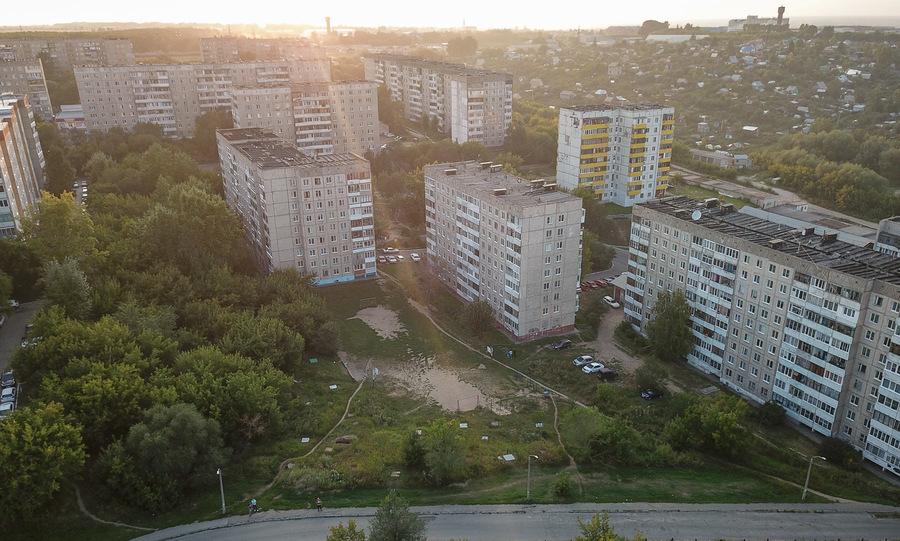 Барнаульский застройщик рассказал, как возведет дом на детской площадке