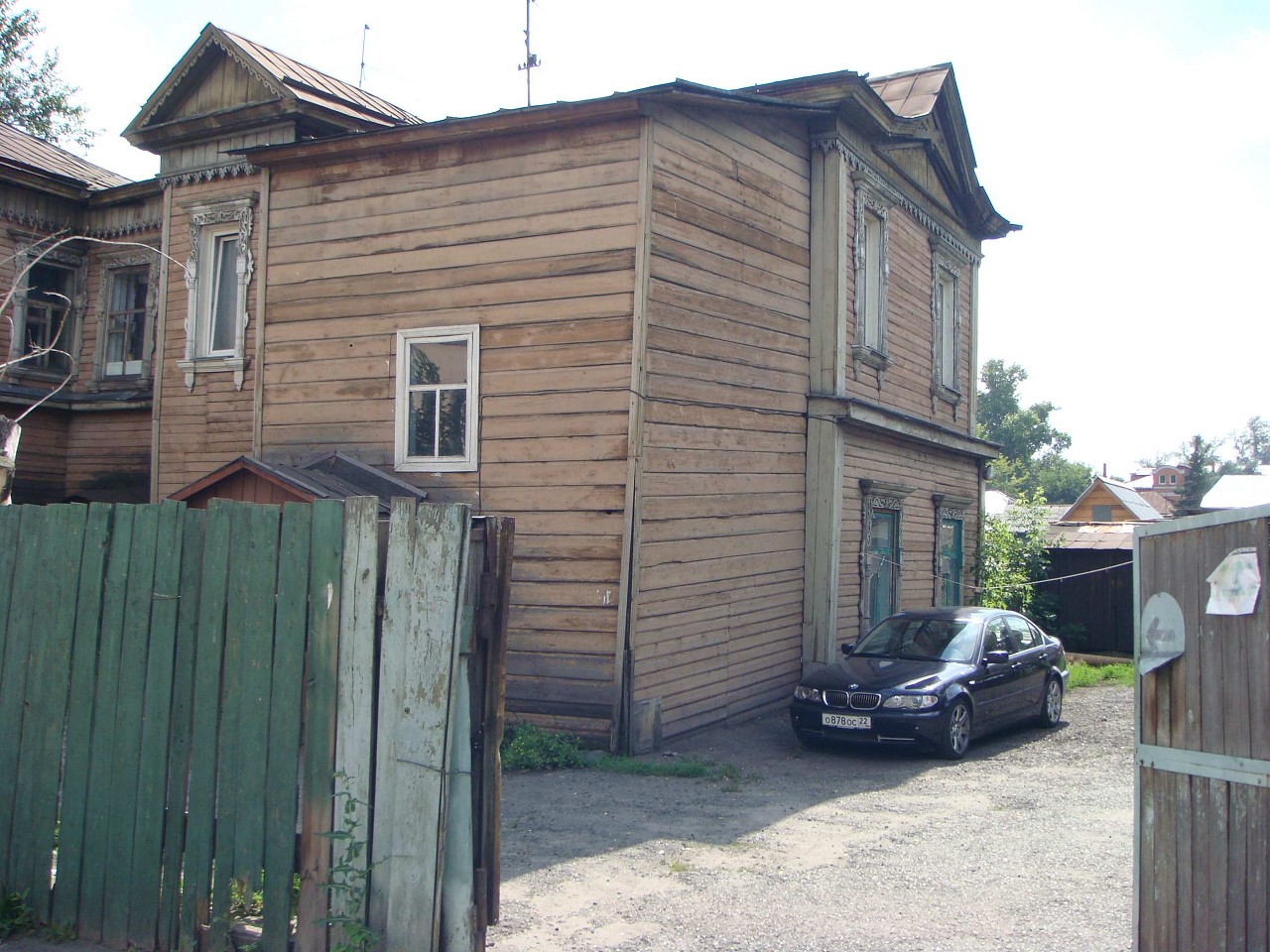 107-летние квартиры расселяют в Барнауле