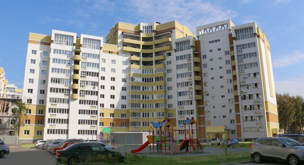 Барнаульский застройщик снес спортплощадку во дворе своего сданного дома
