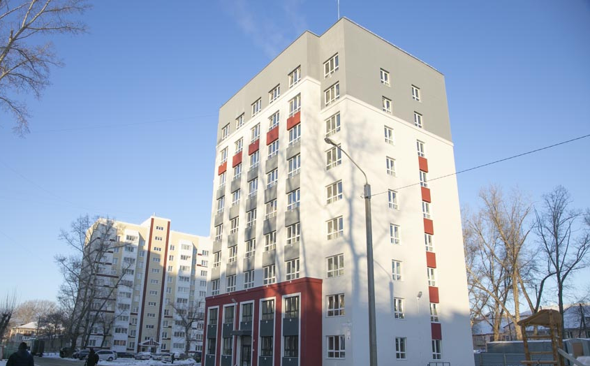 В Барнауле в рекордные сроки построили 9-этажный дом