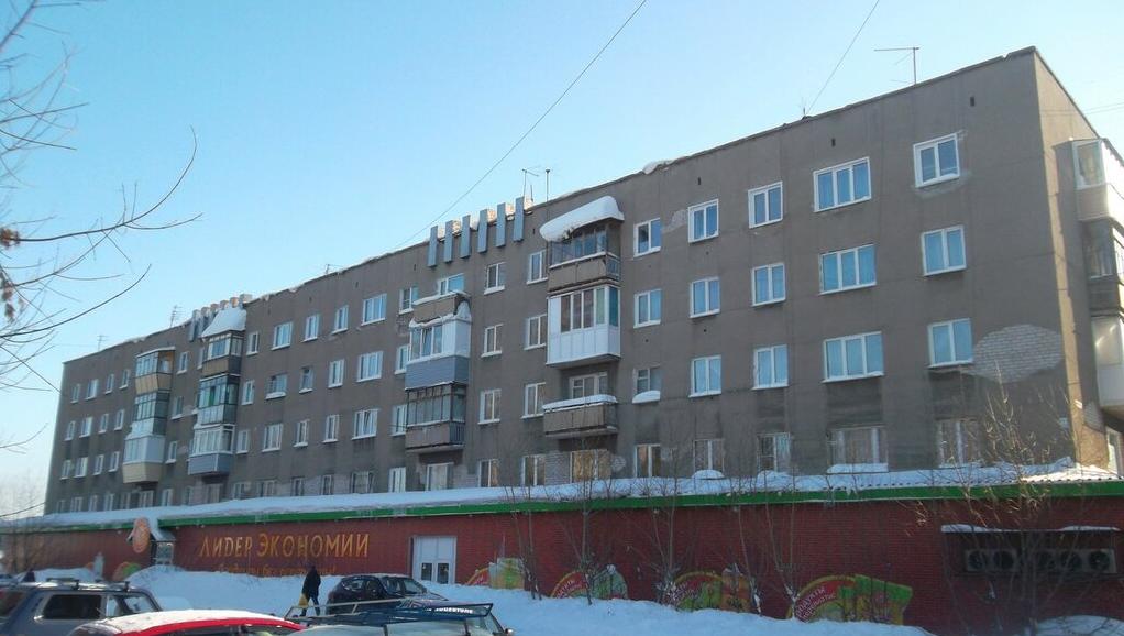 Барнаульская многоэтажка начала рассыпаться по кирпичам